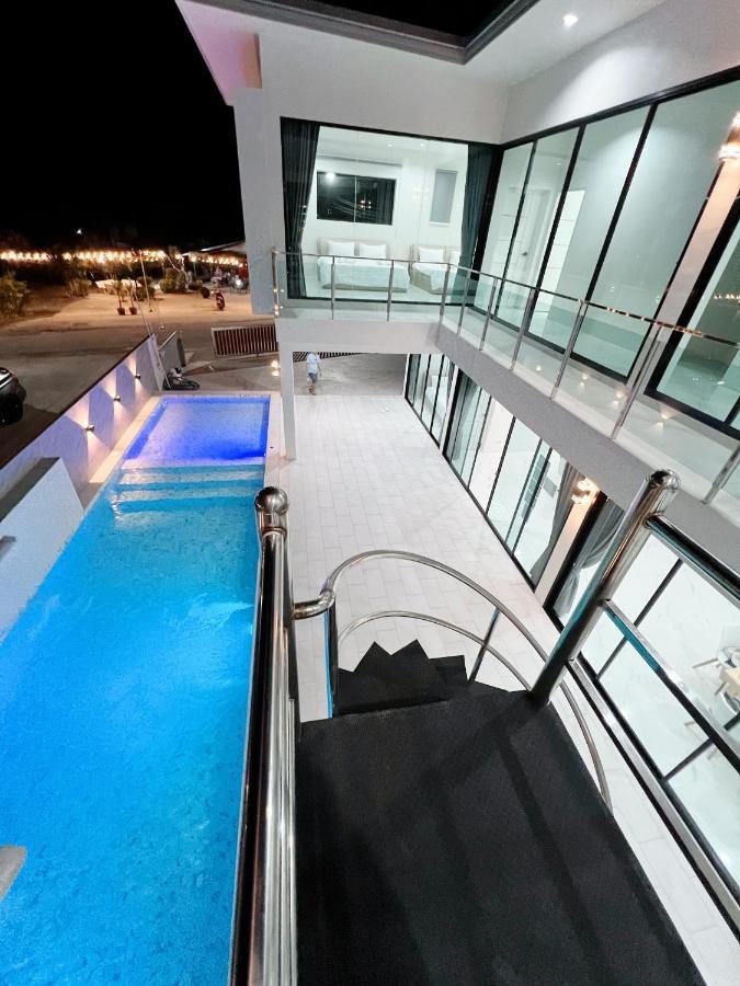 Double P Pool HHQ