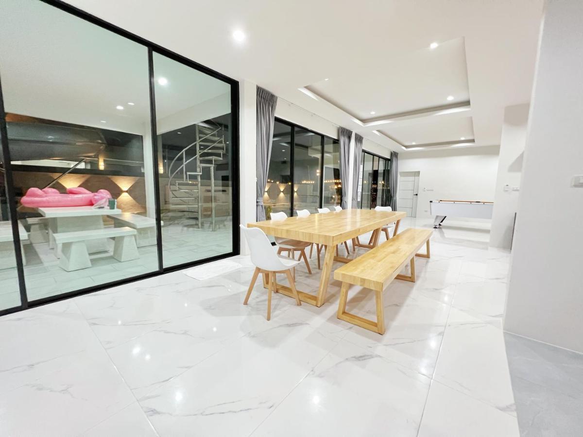 Double P Pool Villa HHQ